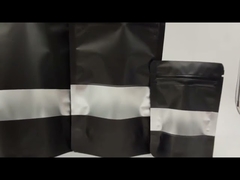 De que é feito o saco com fecho?